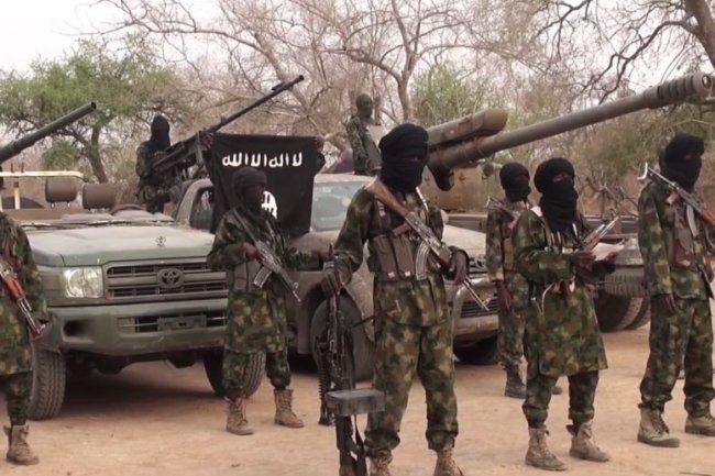 Suspected Boko Haram members killed seven Nigerian soldiers and captured 13 others